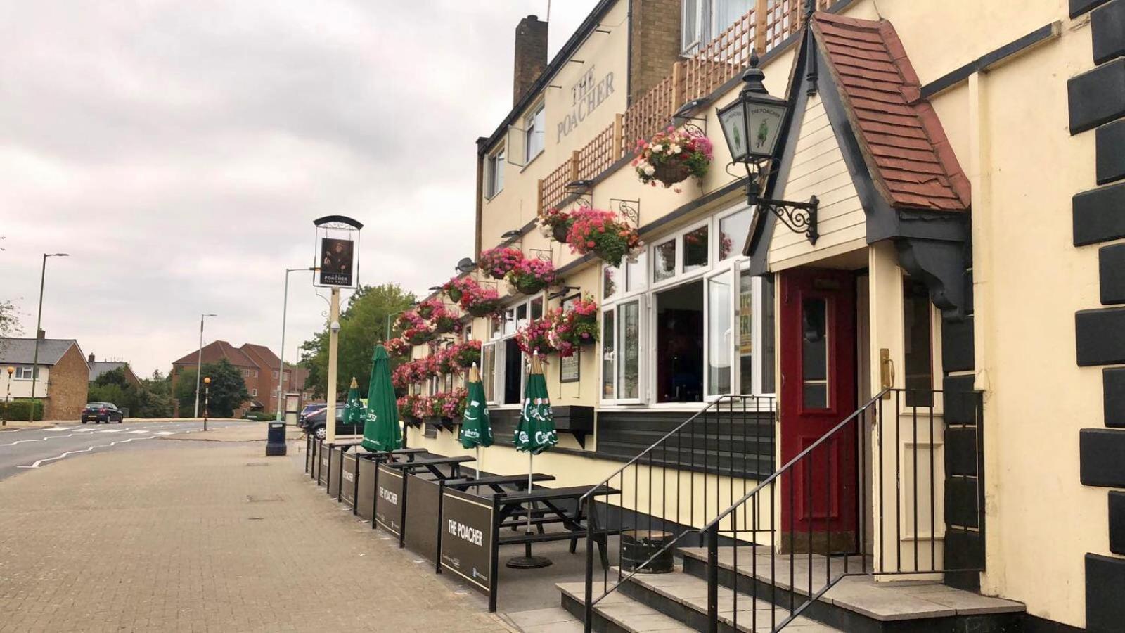 The Poacher Stevenage Exterior photo